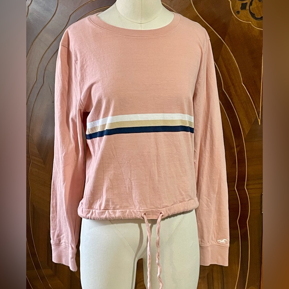 Hollister Long Sleeve T-shirt